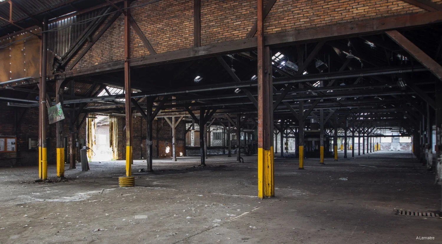 12-Hangars.jpg