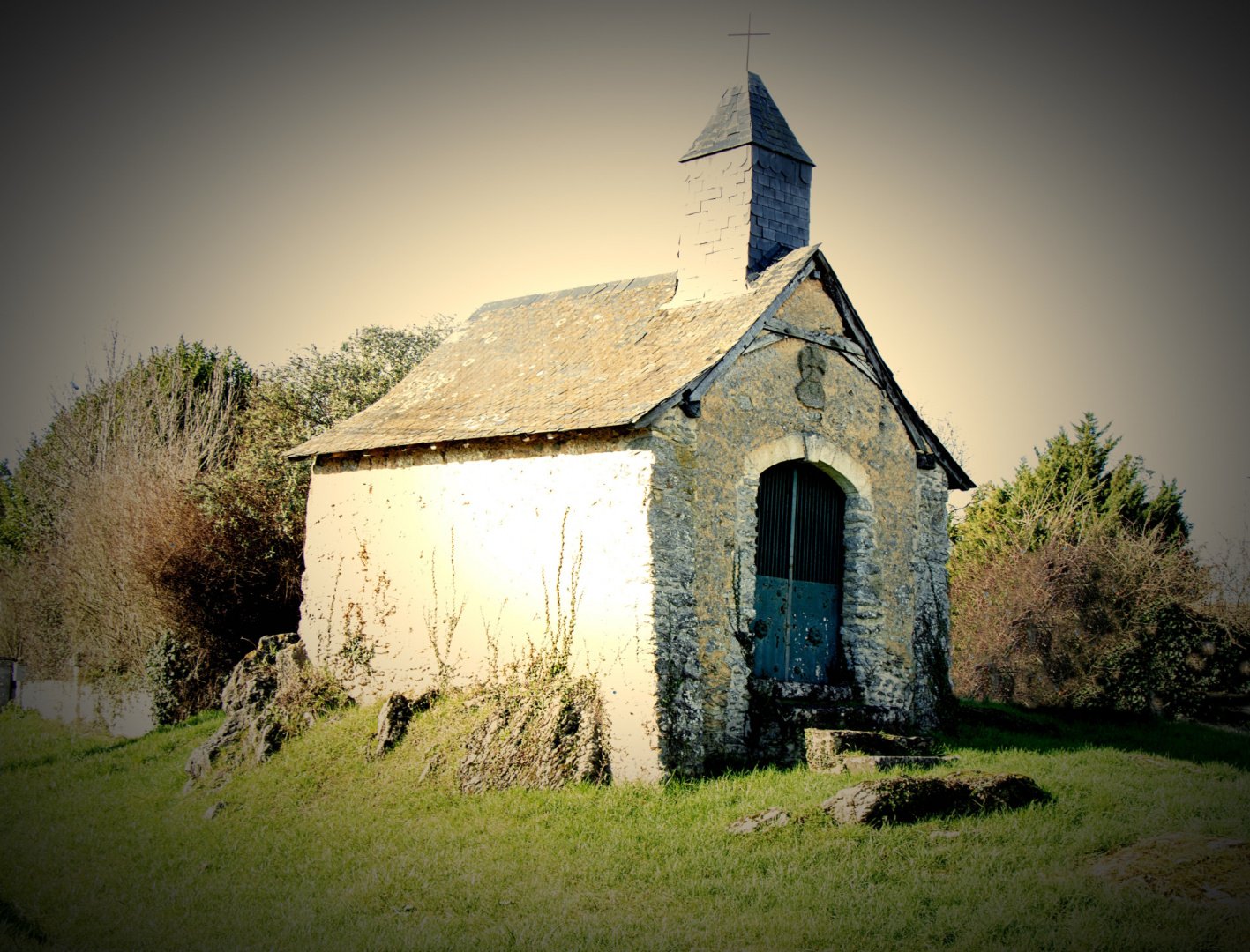 Chapelle-de-la-Croix-Couverte-.jpg