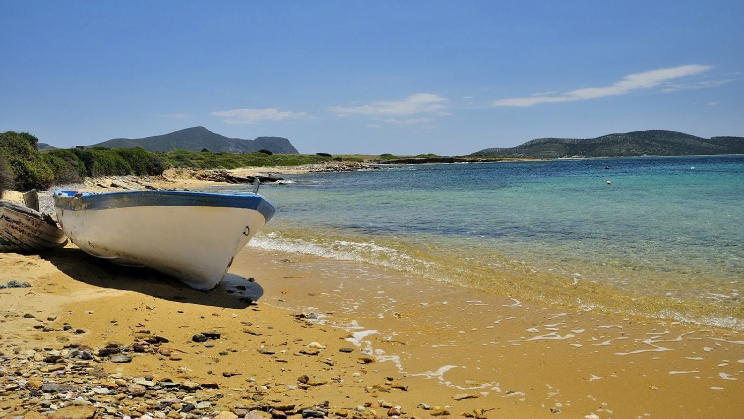 Plage-des-cyclades-Sud-de-lîle-Antiparos.jpg