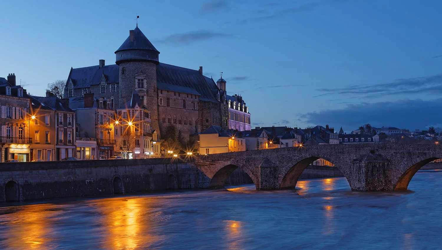 Pont-Vieux, Vieux-Chateau_li.jpg