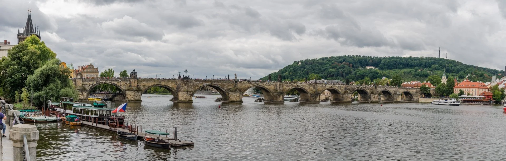 Pont-Charles-Prague.jpg