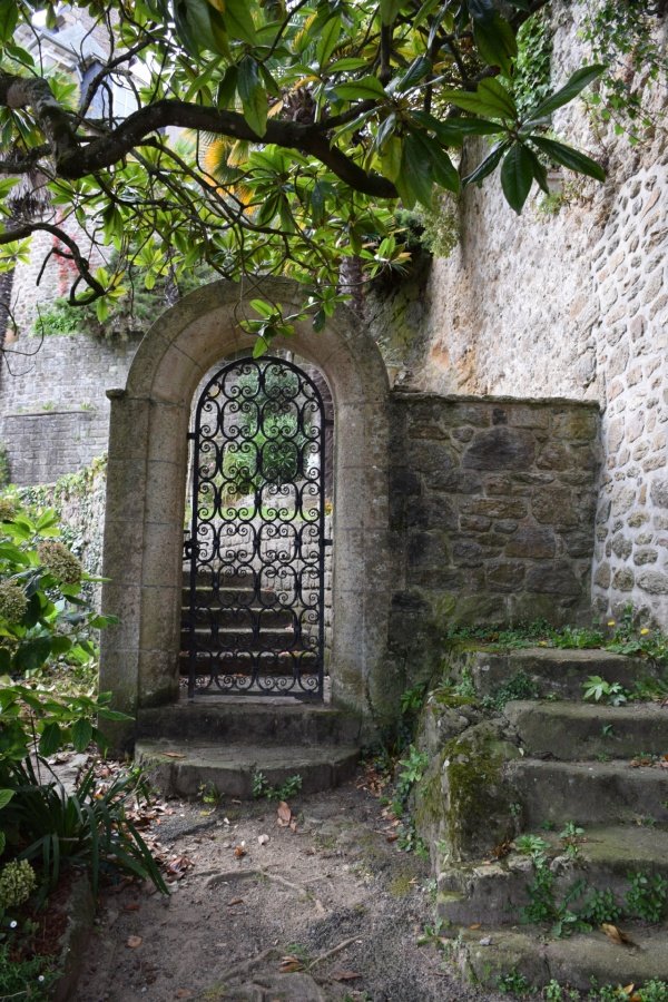 porte-secrète_li.jpg