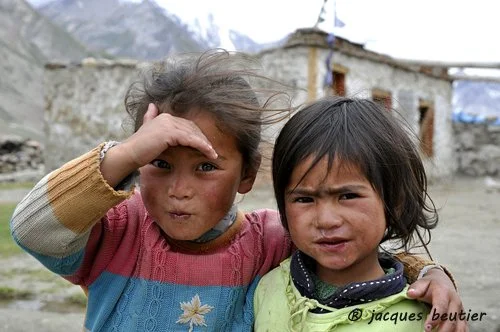 Regards tibetains