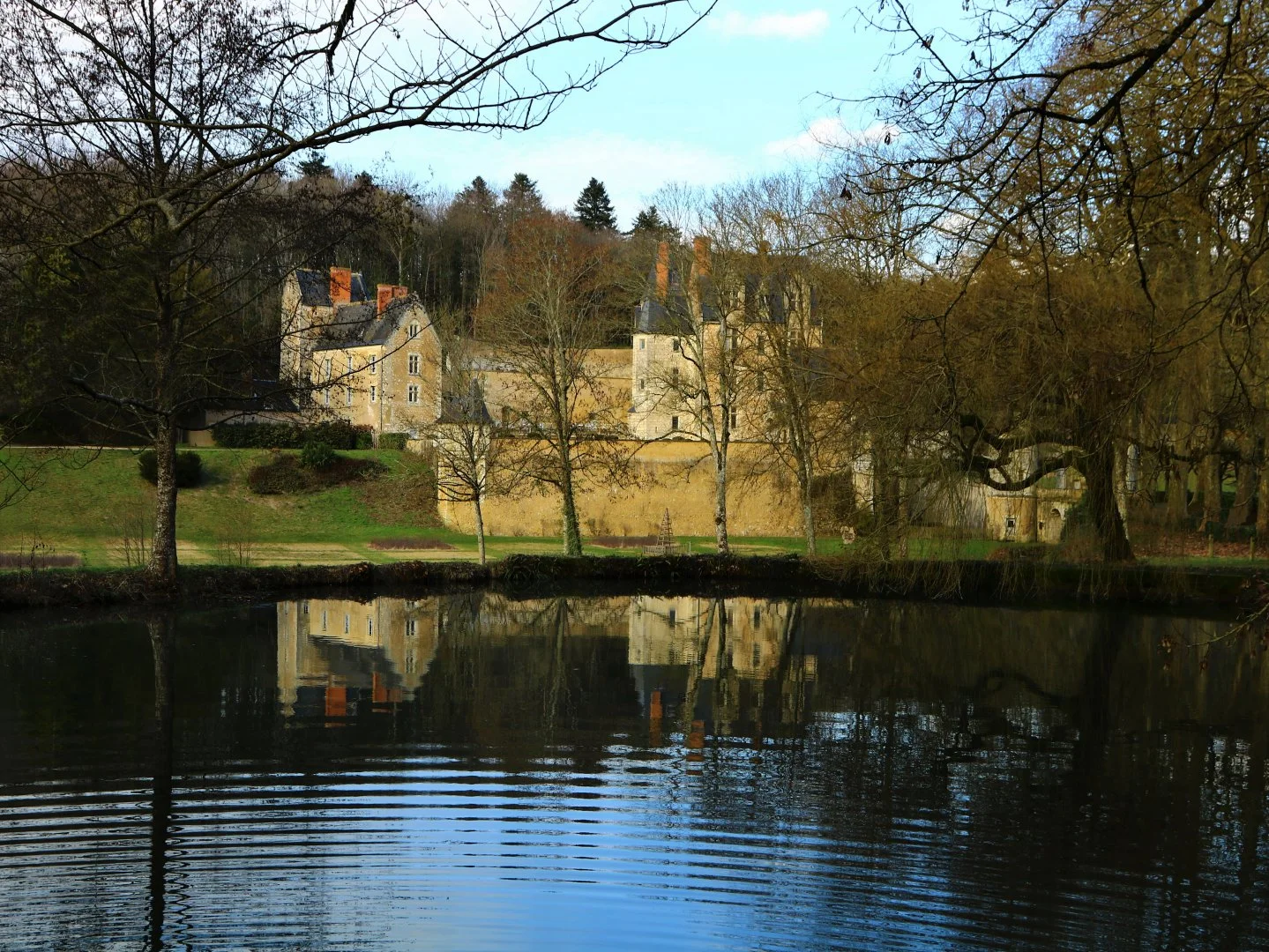 Reflet-Courtanvaux.jpg
