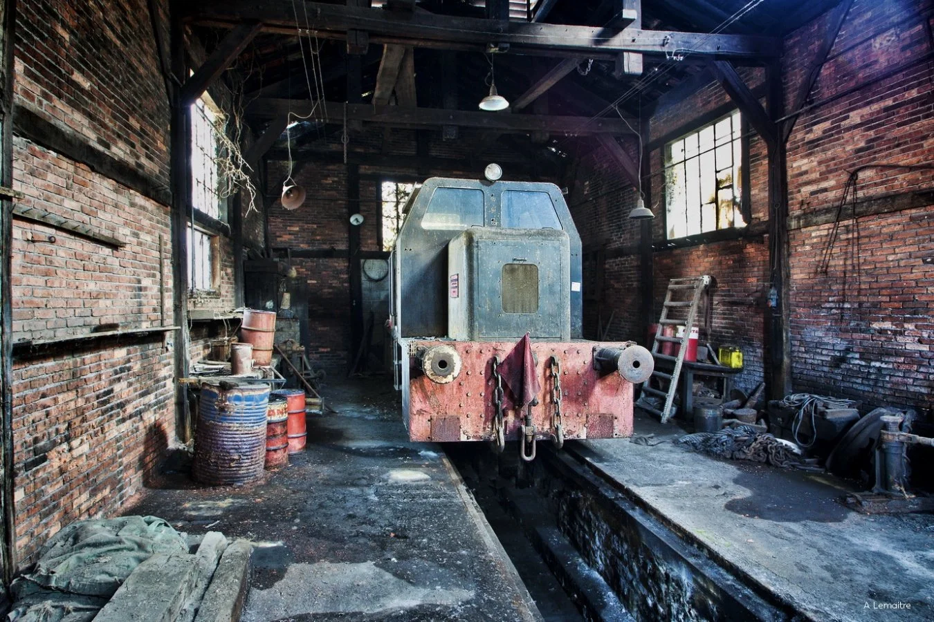 23-Loco.jpg
