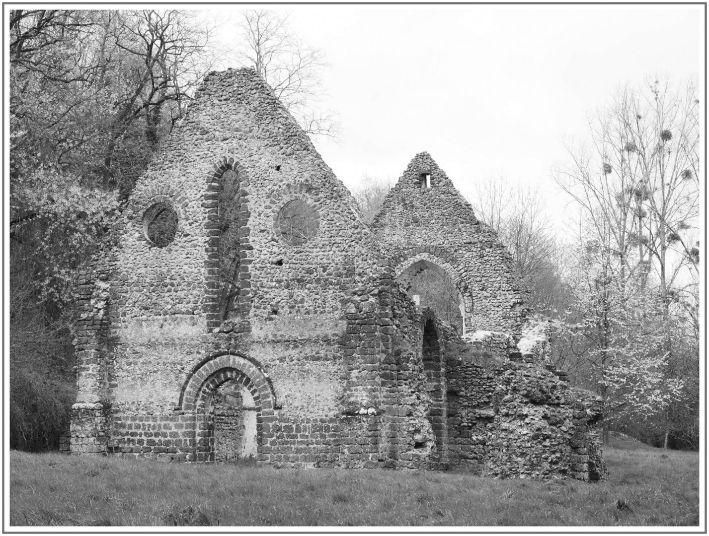 Chapelle-de-Saint-Agil.jpg
