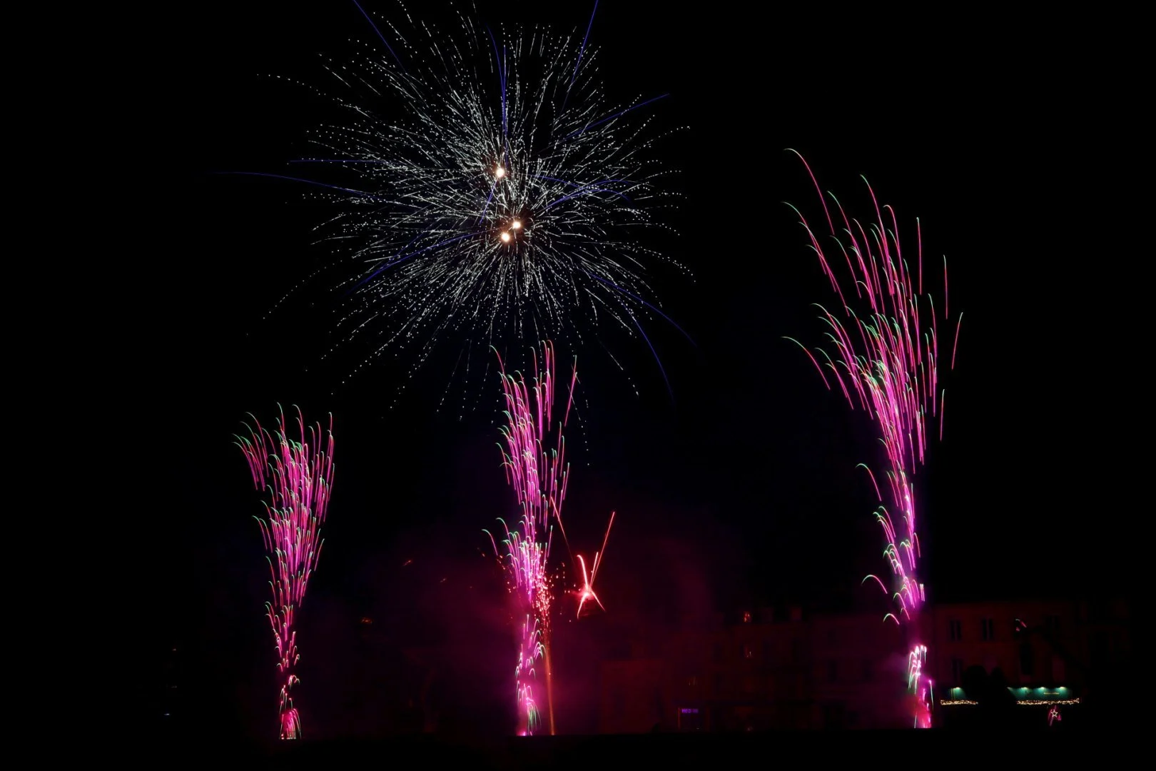 Aux-30-ans-des-lumieres-de-Laval-.jpg
