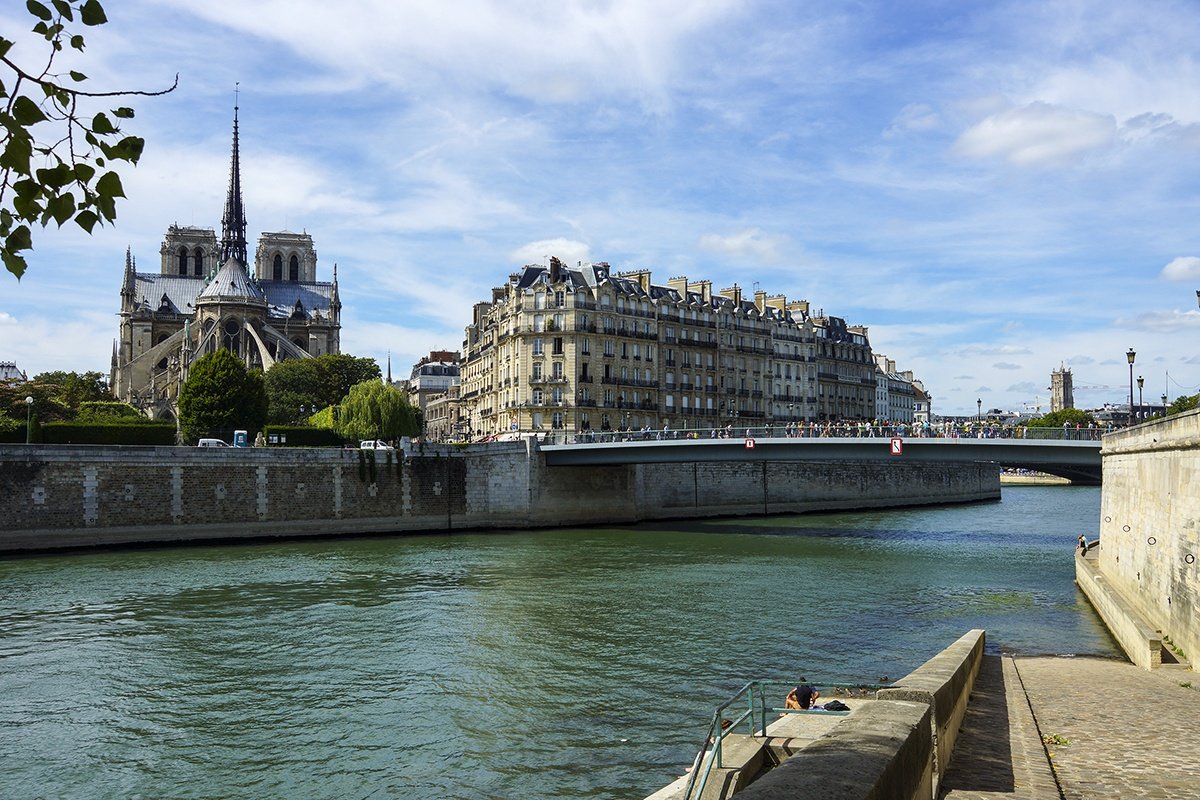 14-paris-aout_ciron.jpg