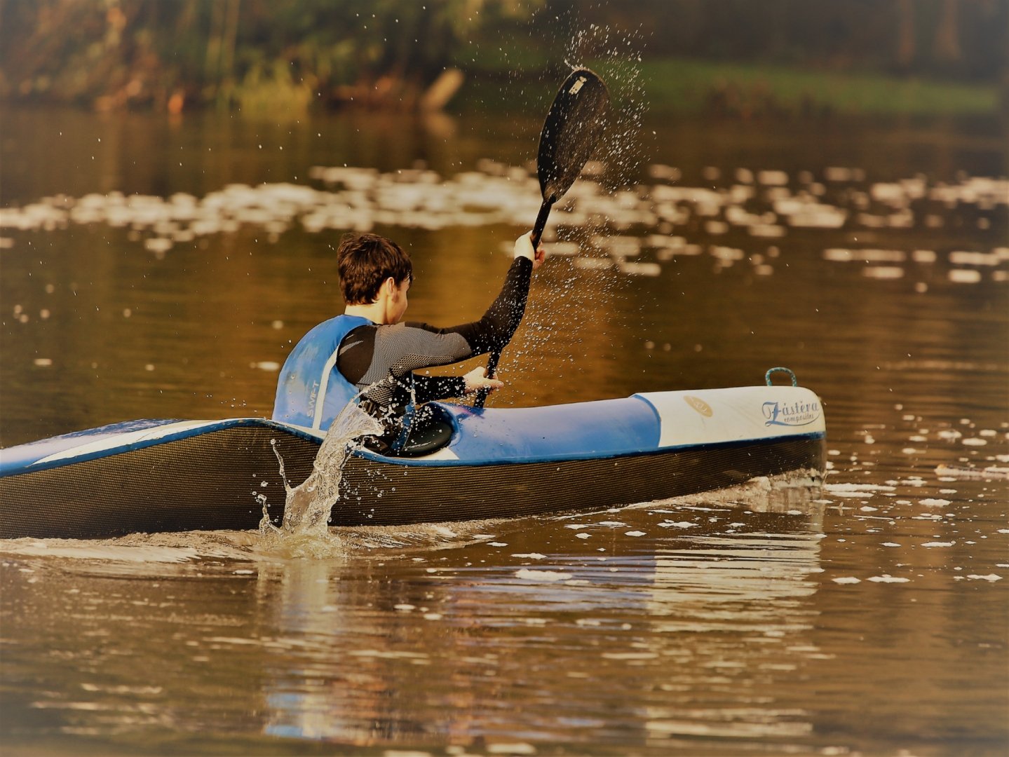 Kayak-attitude.jpg