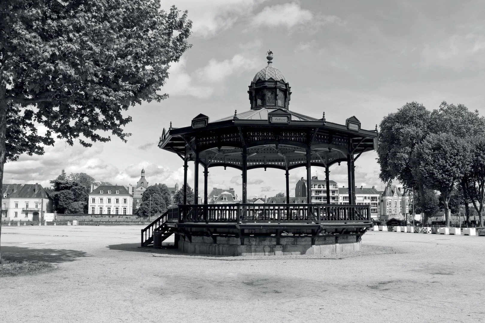 Joël-P.-Le-kiosque-60x40.jpg