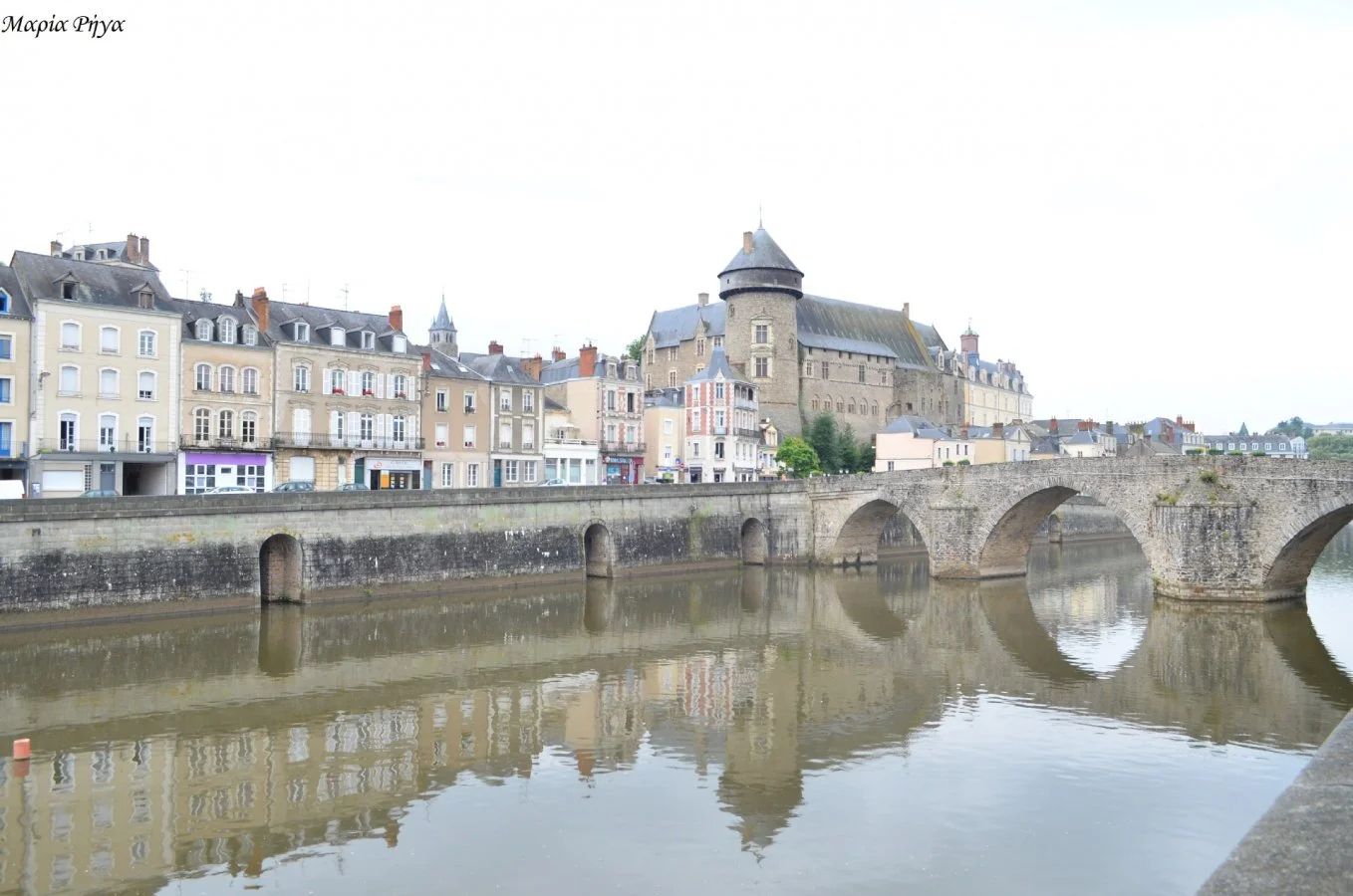 laval2015018_w.jpg