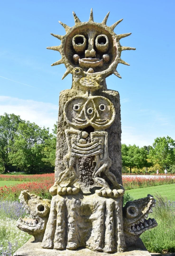 Hommage-a-Pablo-Picasso-au-Musee-Robert-Tatin.jpg