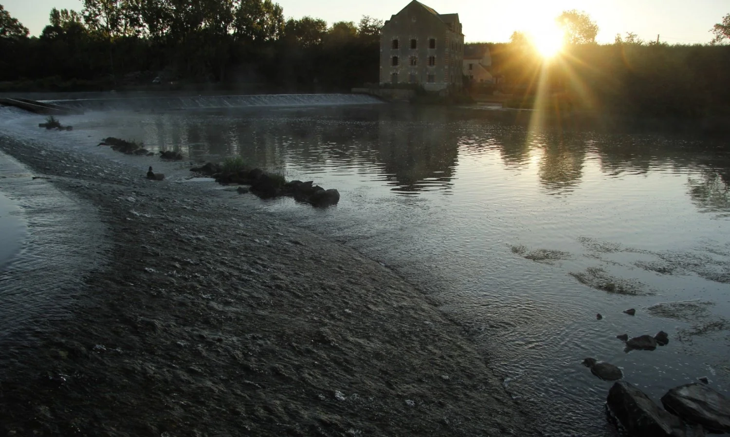 levé-de-soleil-sur-l’écluse-de-fourmusson.jpg