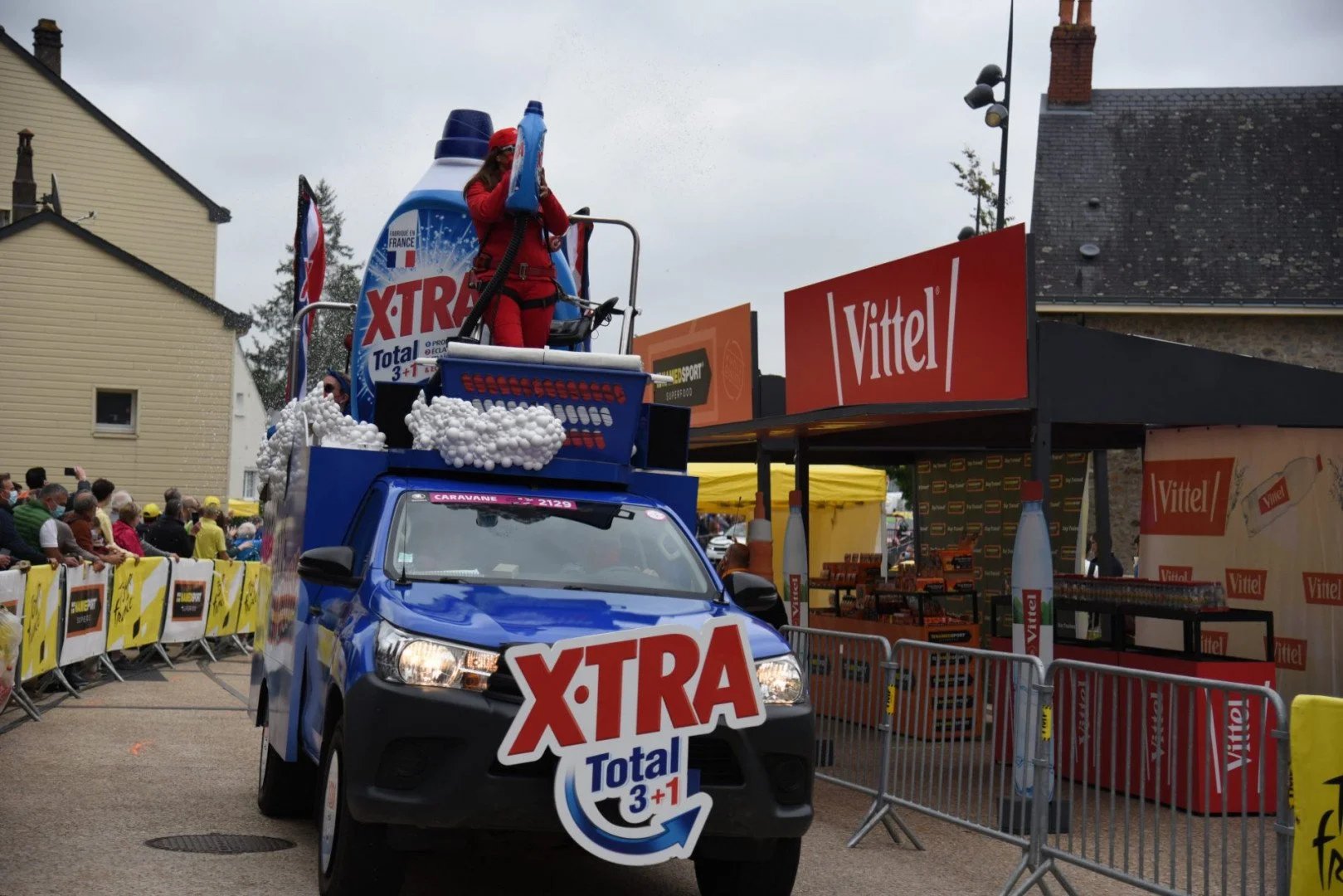 TDF2021-caravane_029.jpg
