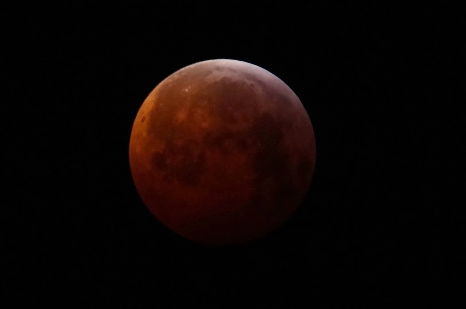 Eclipse-lunaire-2019.jpg