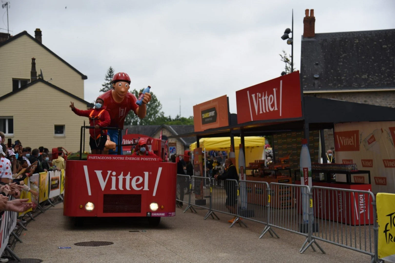 TDF2021-caravane_037.jpg