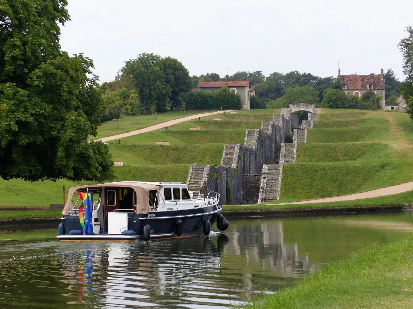 Rogny-les-7-ecluses.jpg