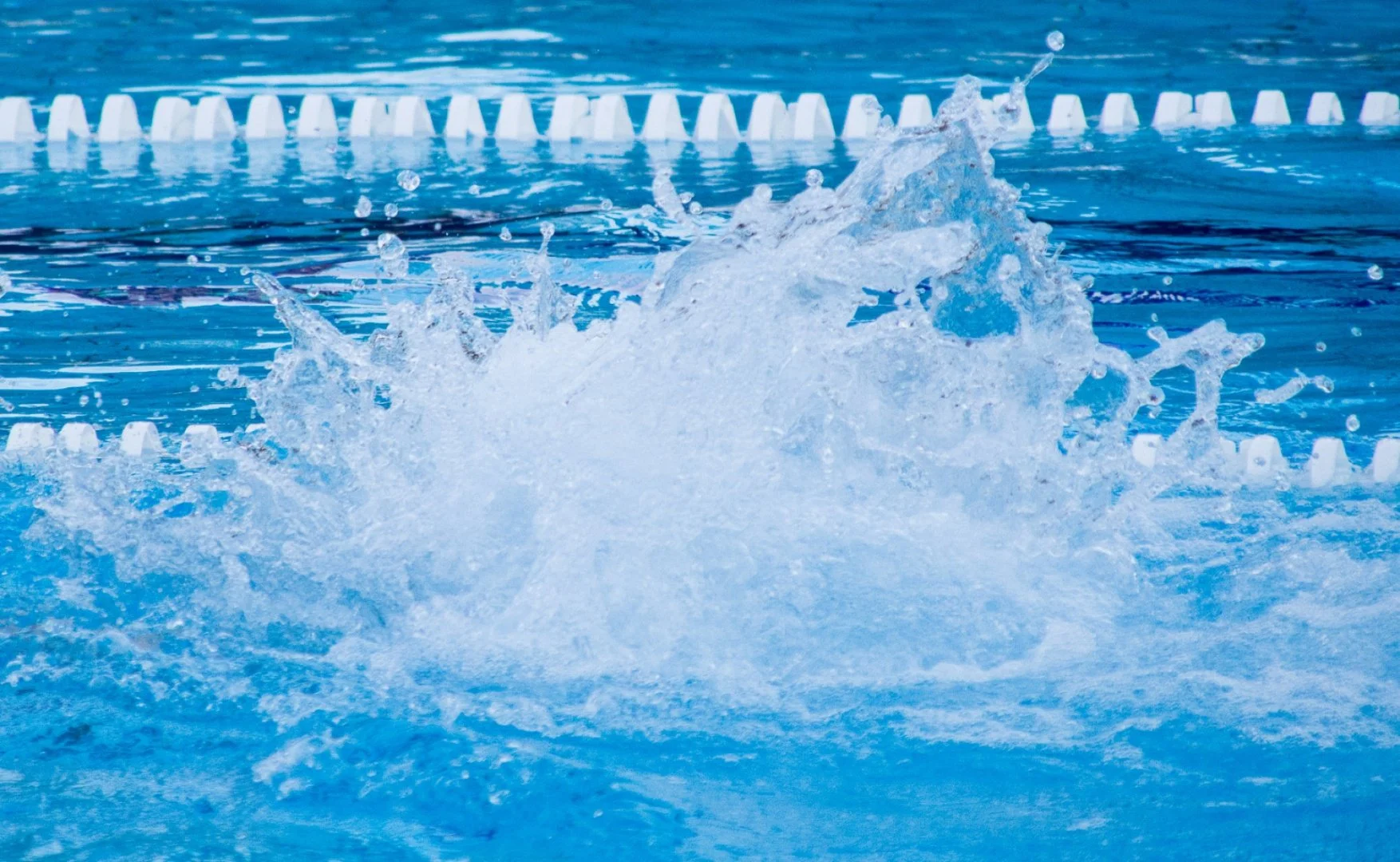 Eau-de-piscine.jpg