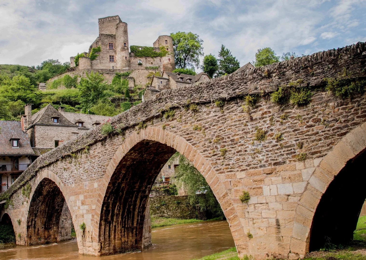 Leau...cre-de-Belcastel.jpg