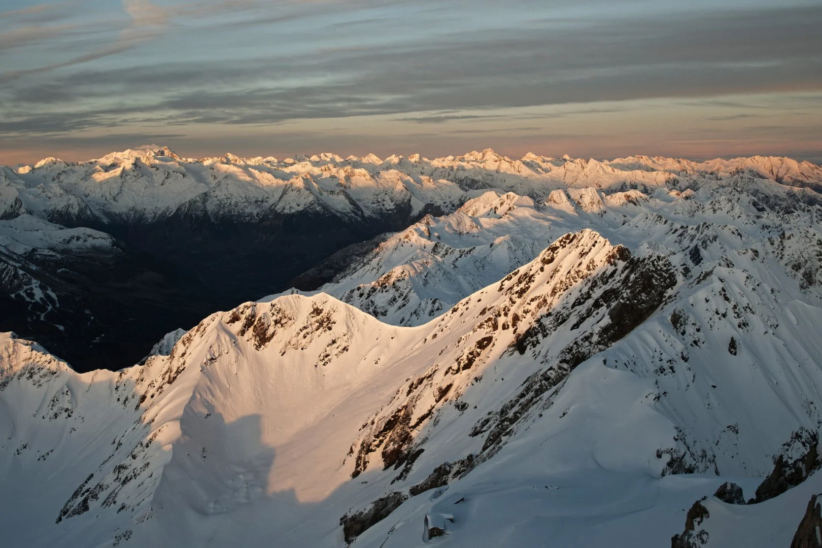 Un-balcon-sur-les-Pyrenees.jpg