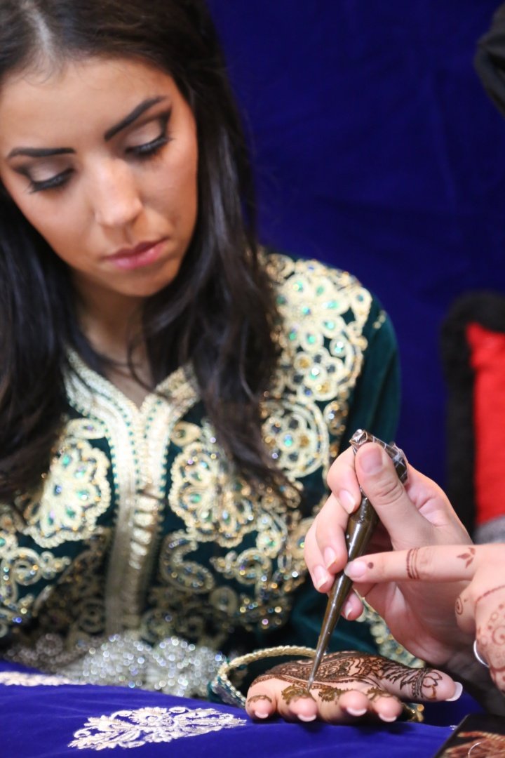 Rituel-du-Henné-avant-le-mariage-_li.jpg