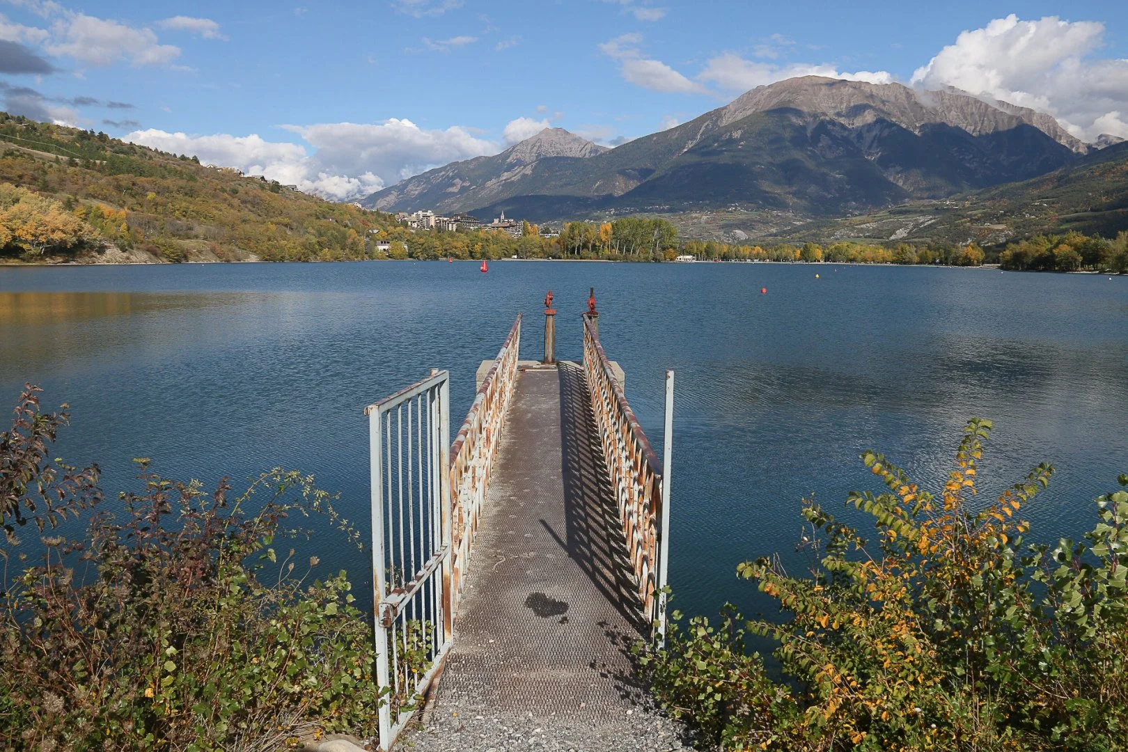 lac-dembrun-img_6407a.jpg