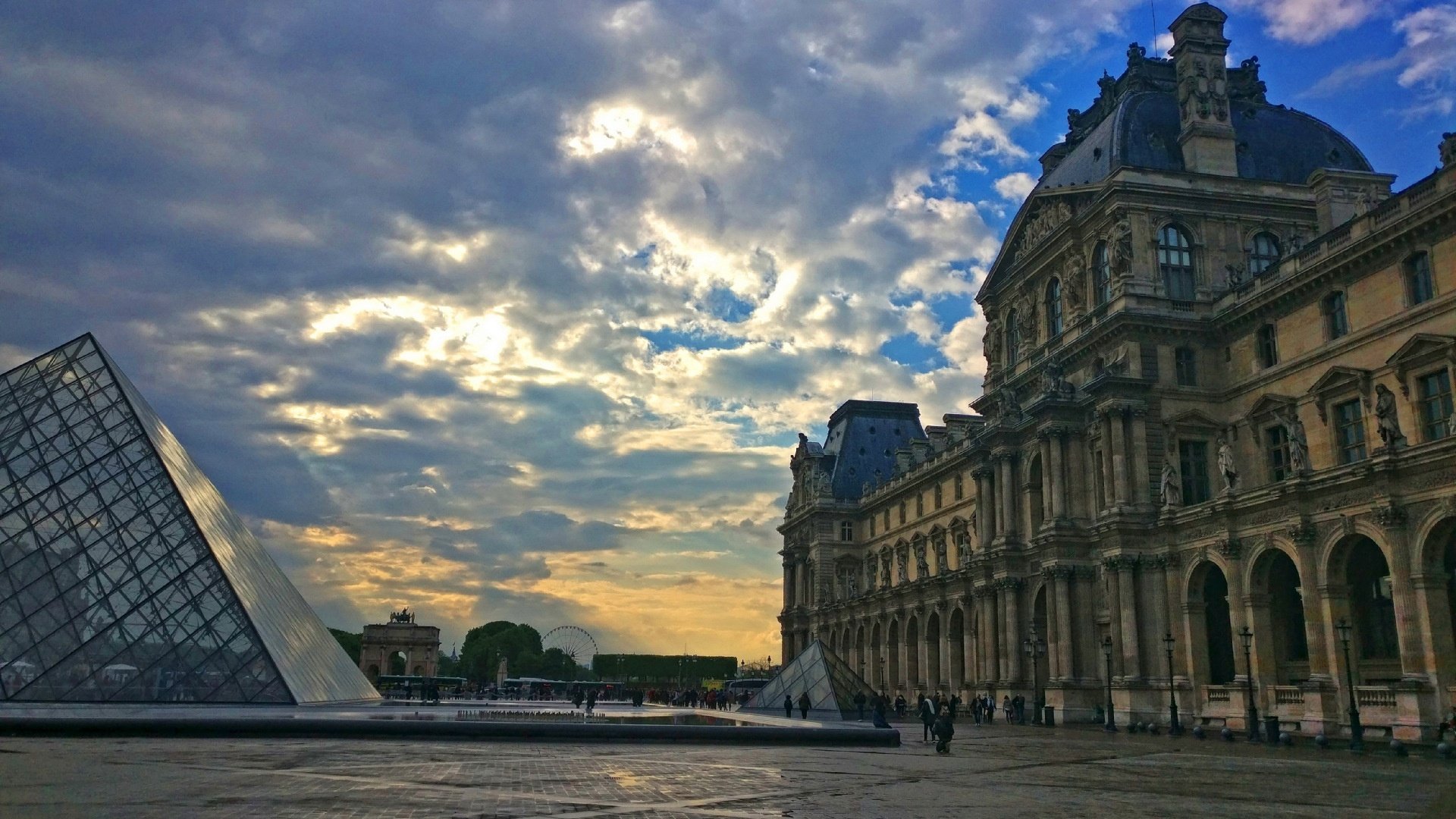 Fin-de-journée-au-Louvre.jpg