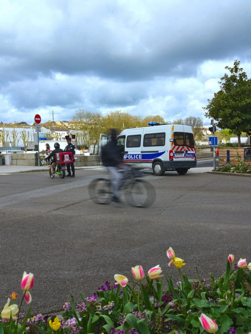 En-attendant-la-manif.jpg