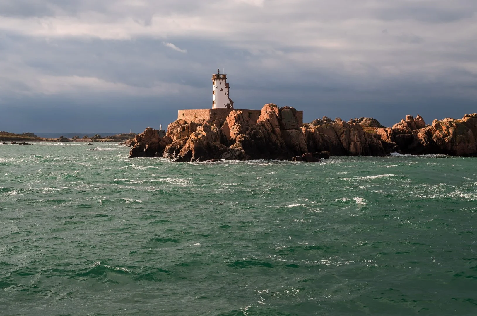 Phare-du-paon-Bréhat.jpg