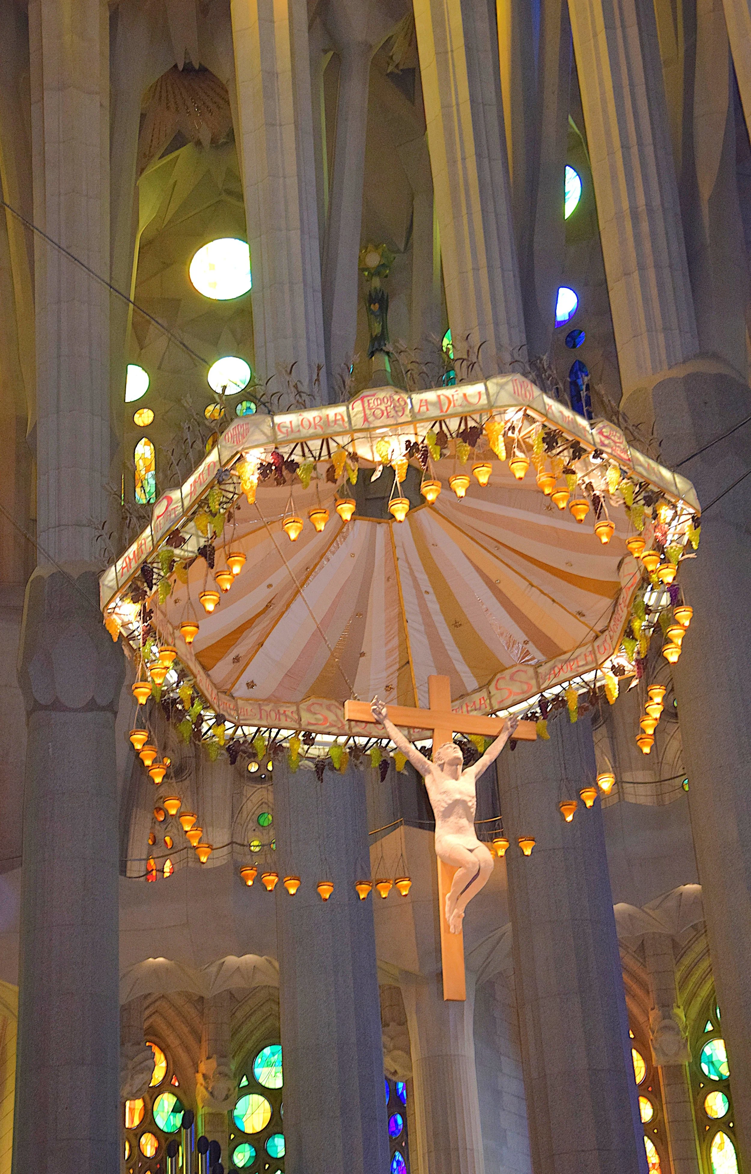 Lustre Sagrada Familia.JPG
