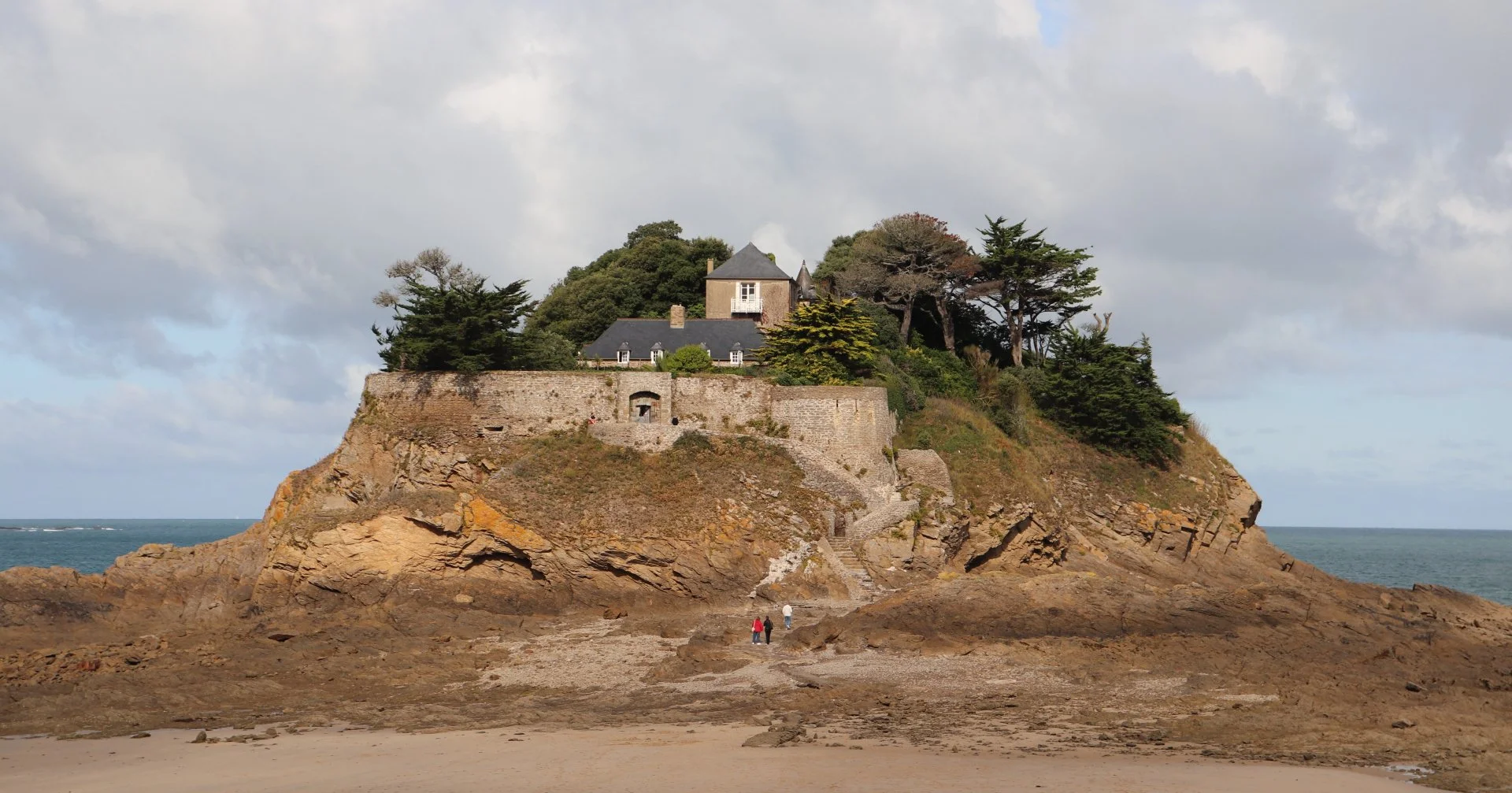 Ile-Du-Guesclin.JPG