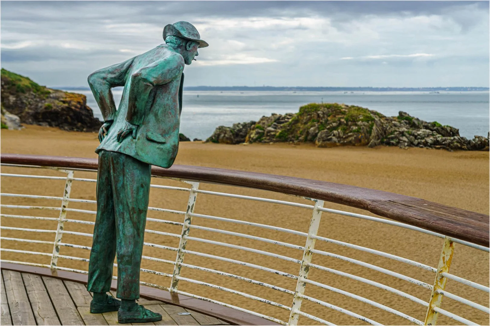 La-plage-de-Mr-Hulot-.jpg