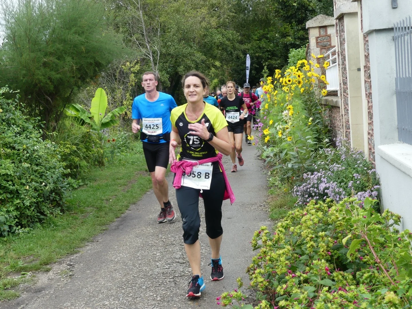 Marathon-avec-les-fleurs.JPG