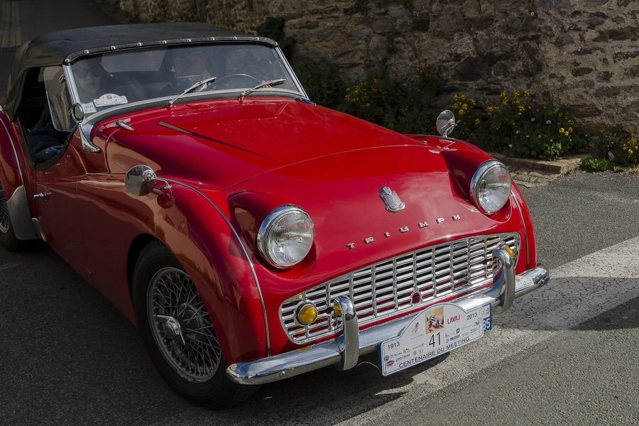 Triumph 41   0_resize.jpg