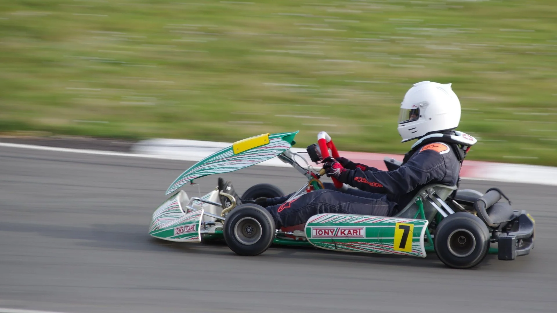 Karting-a-Beausoleil_li.jpg