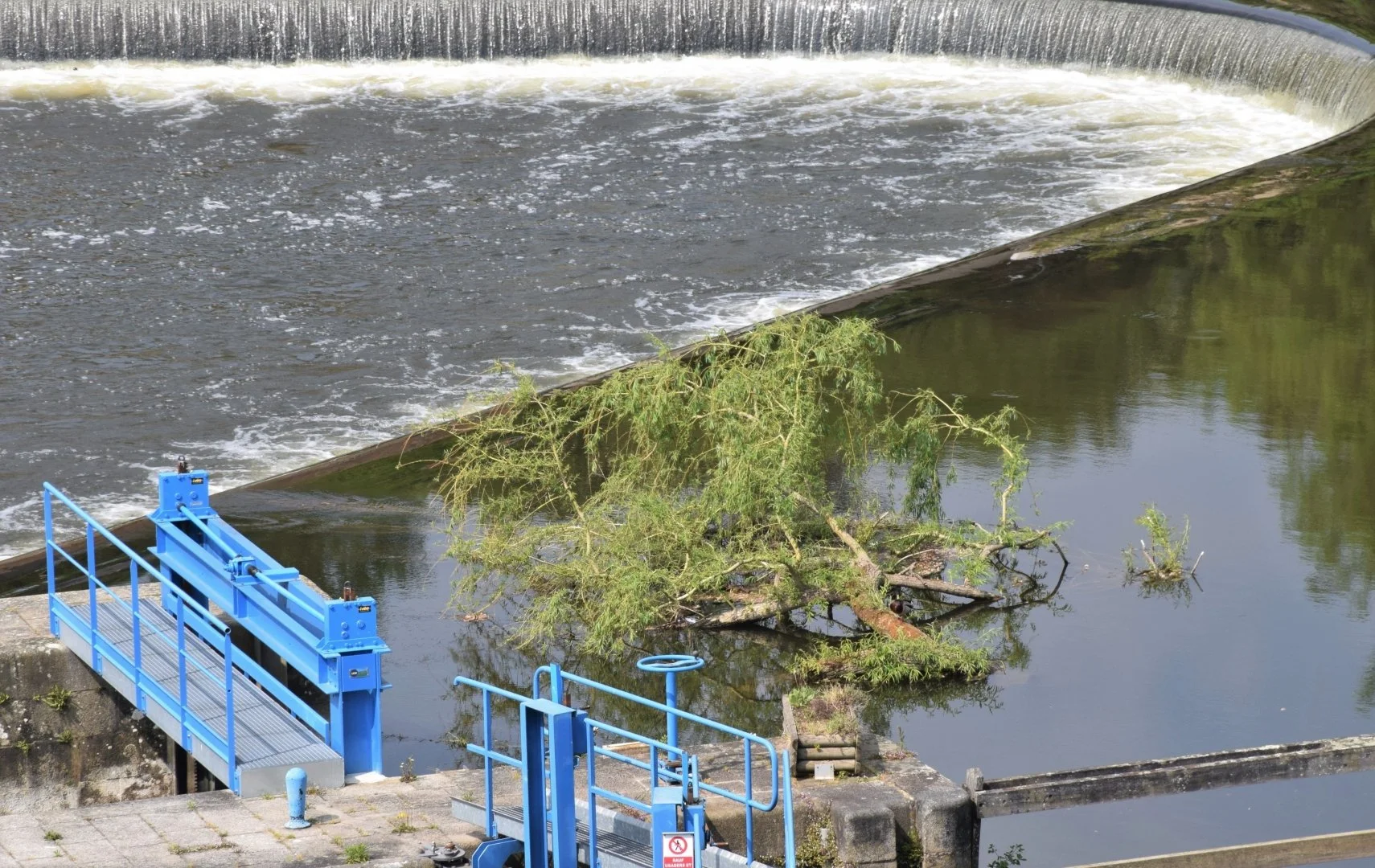 Rona-B.-Laval-Barrage-de-Bootz.JPG