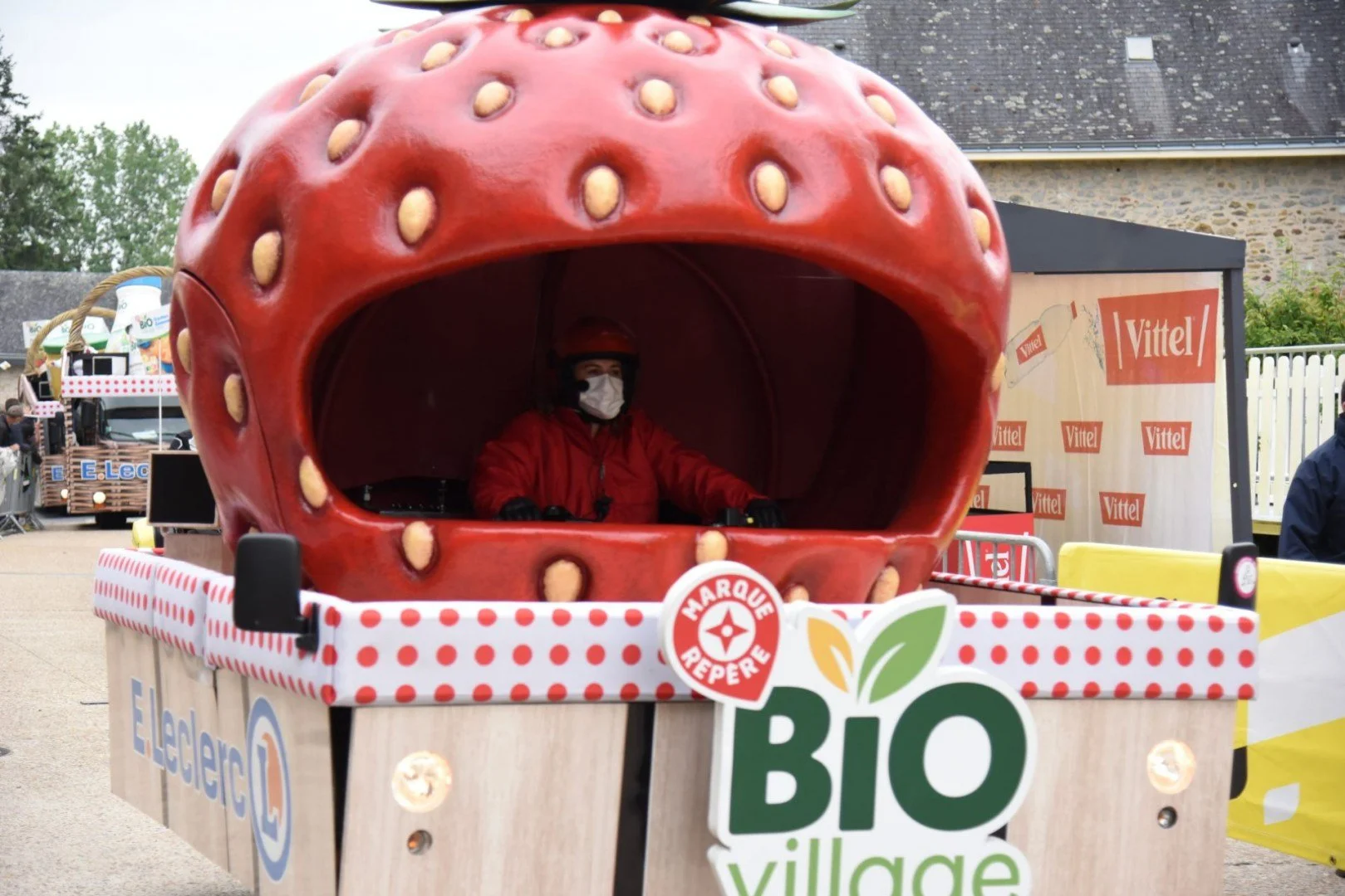TDF2021-caravane_026.jpg