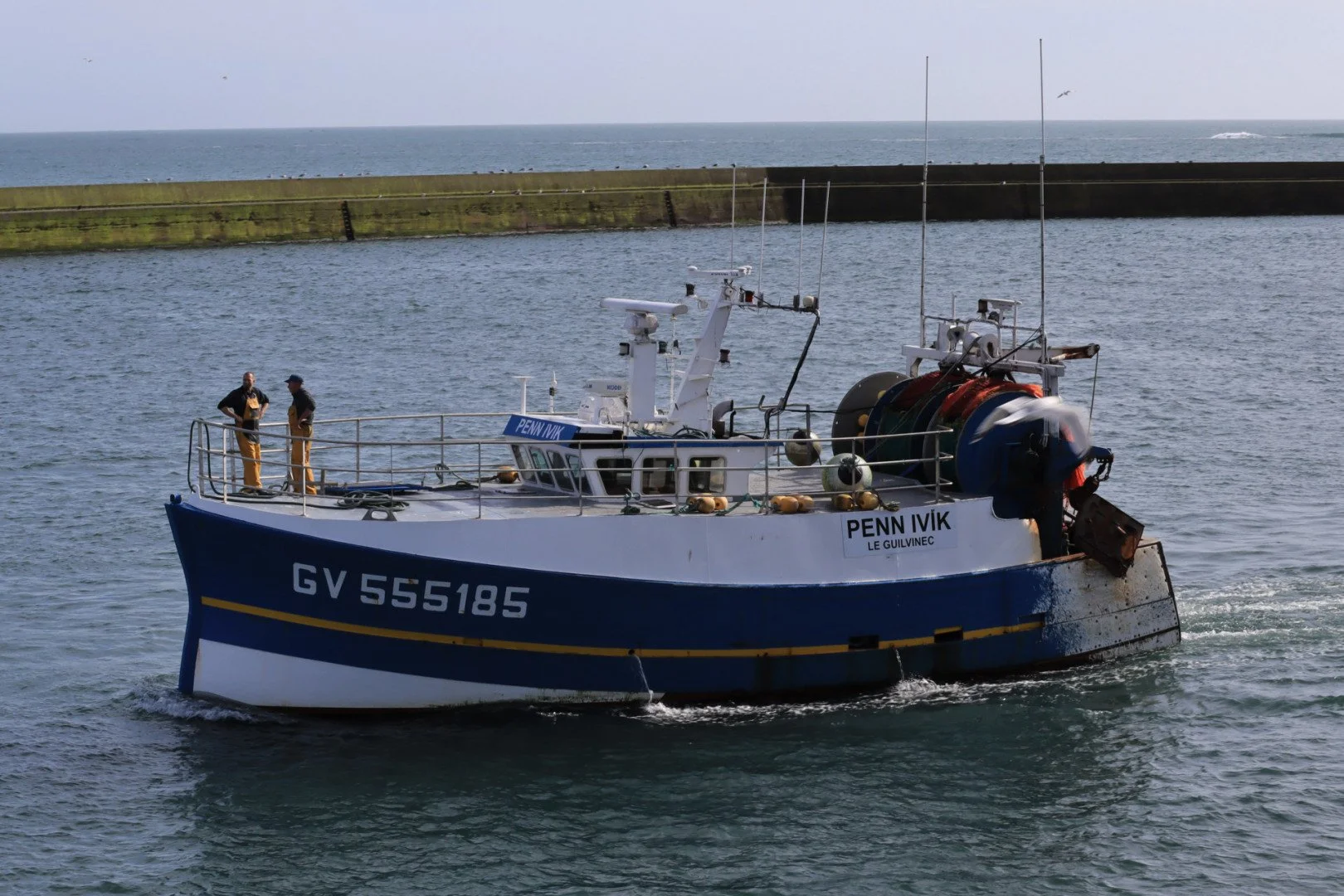 Retour-de-peche-au-port-du-Guilvinec.jpg