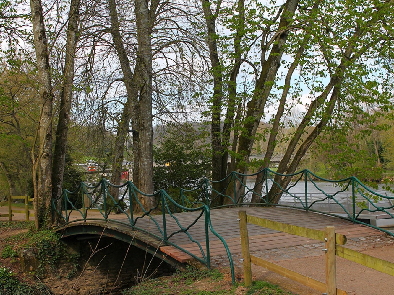 49-sur-le-pont-des-Ondines-on-y-danse-on-y-danse-Copie.jpg