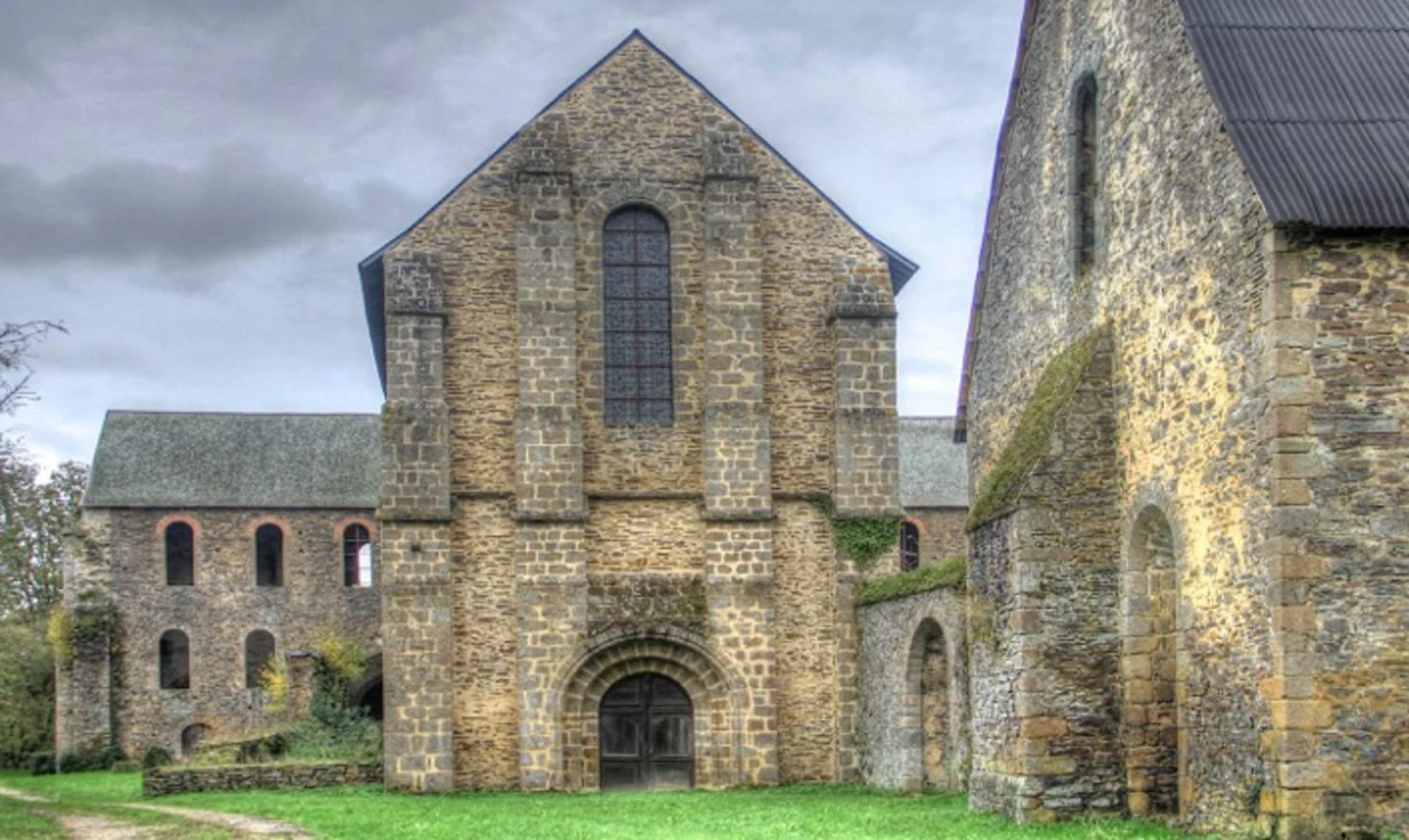 Abbaye-de-Clermont.jpg