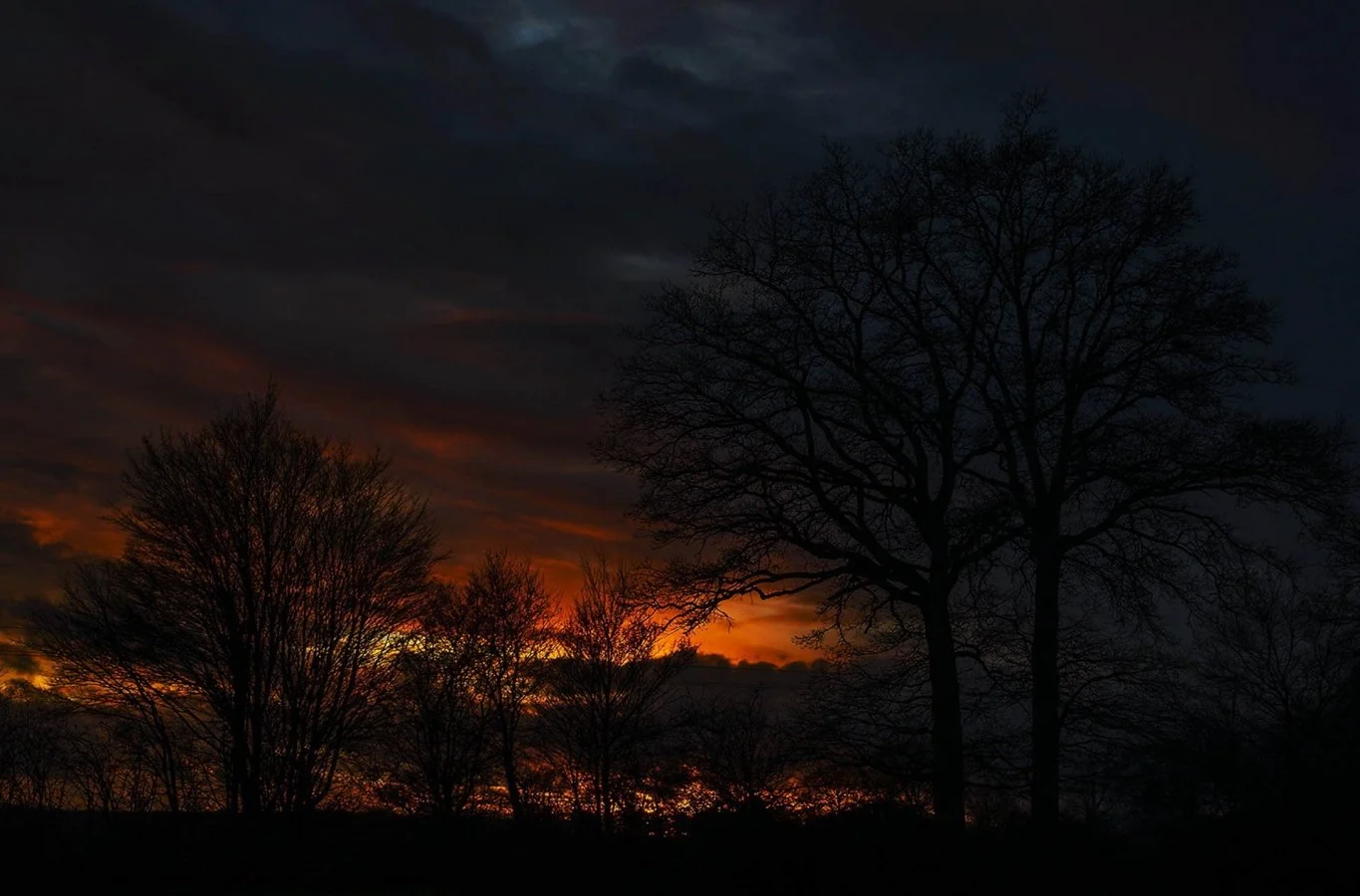 Et-le-ciel-sembrasa.jpg