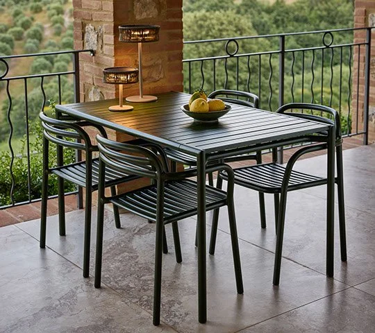 Bliss dining dark green_Illusion table lamp.jpeg