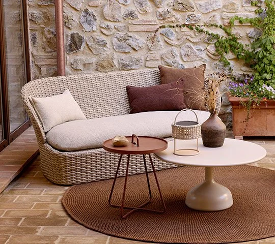 Coast 2-seater sofa sand_Knit rug_Glaze coffee table_On-the-move_illusion.jpeg