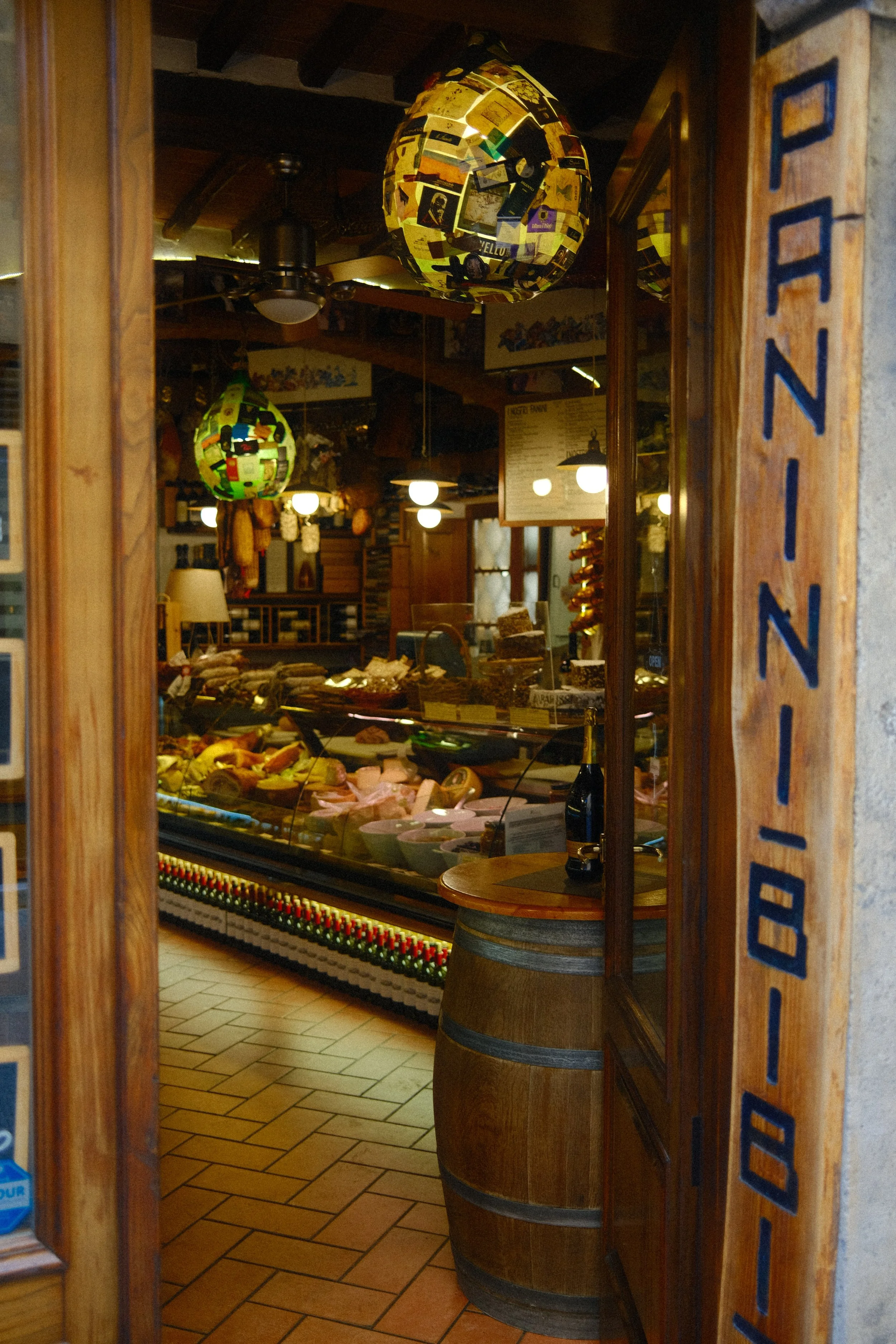 L'Ora d'Oro (Cocktail Hour)