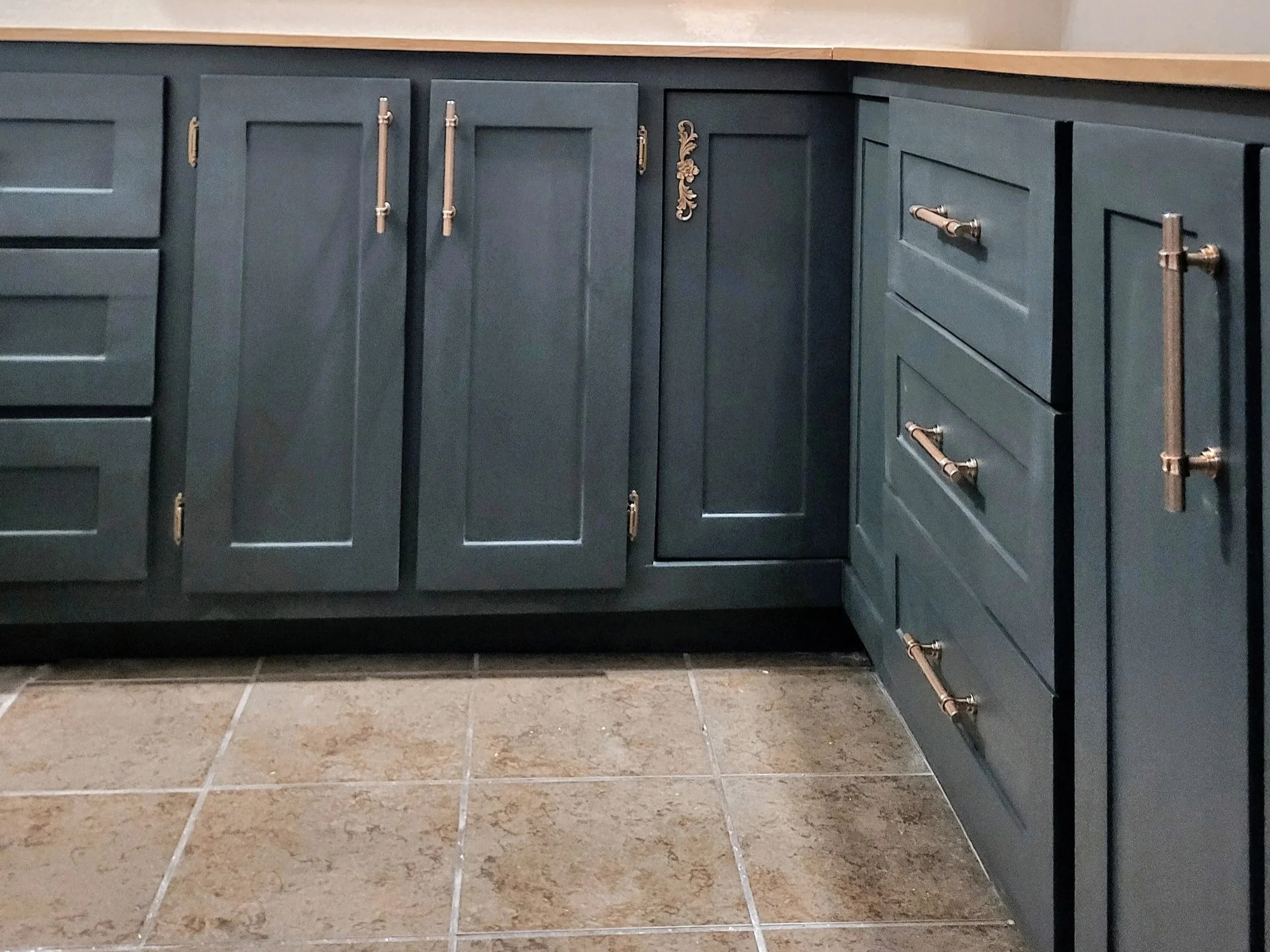 Custom+Built-in+Cabinets.jpg