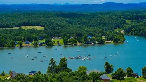 Lake Hickory