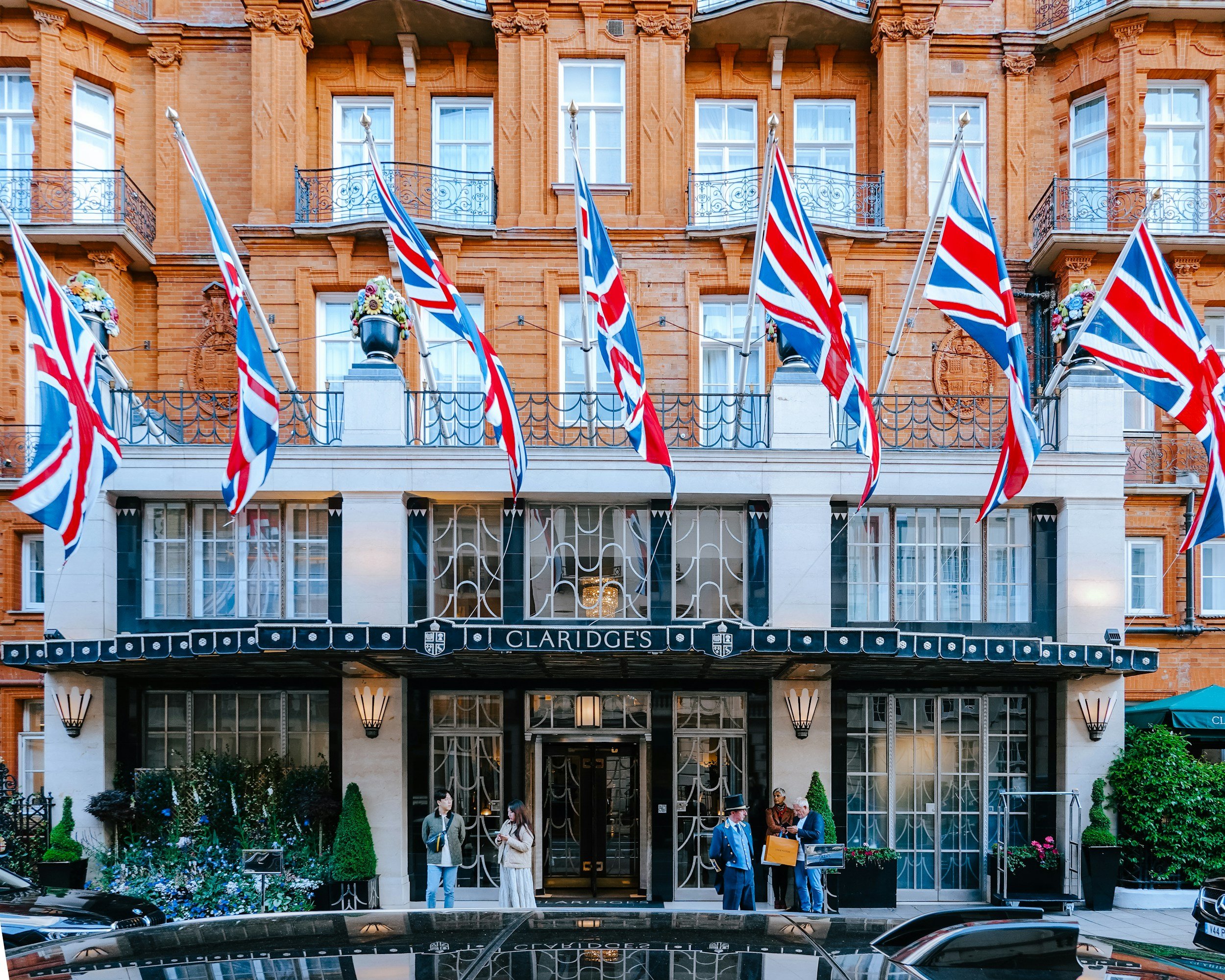 The Art of British Refinement: A Masterclass in Excellence at Claridge’s