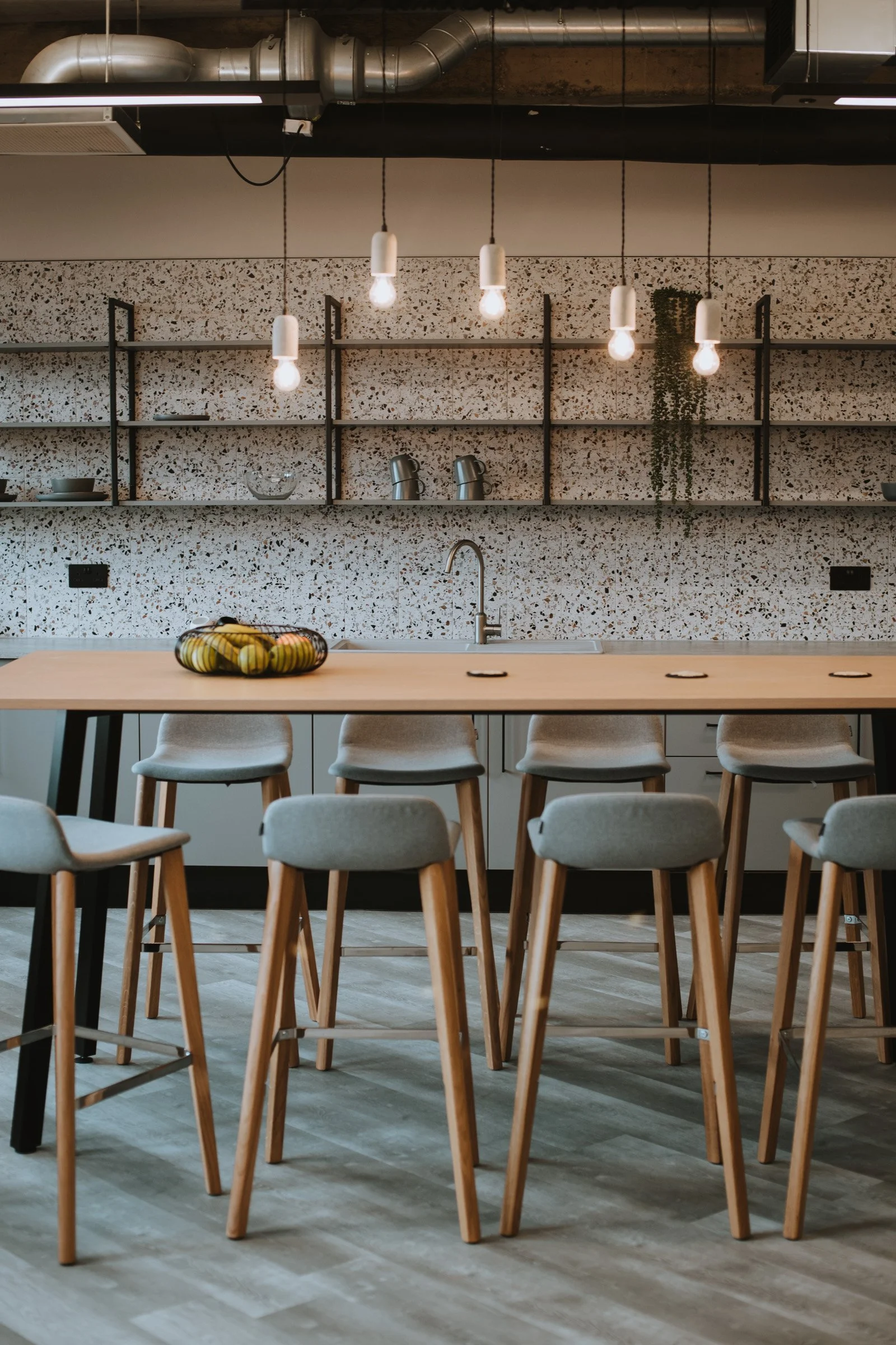 frame-and-form-london-Churchill House_office-fitout-22.jpg