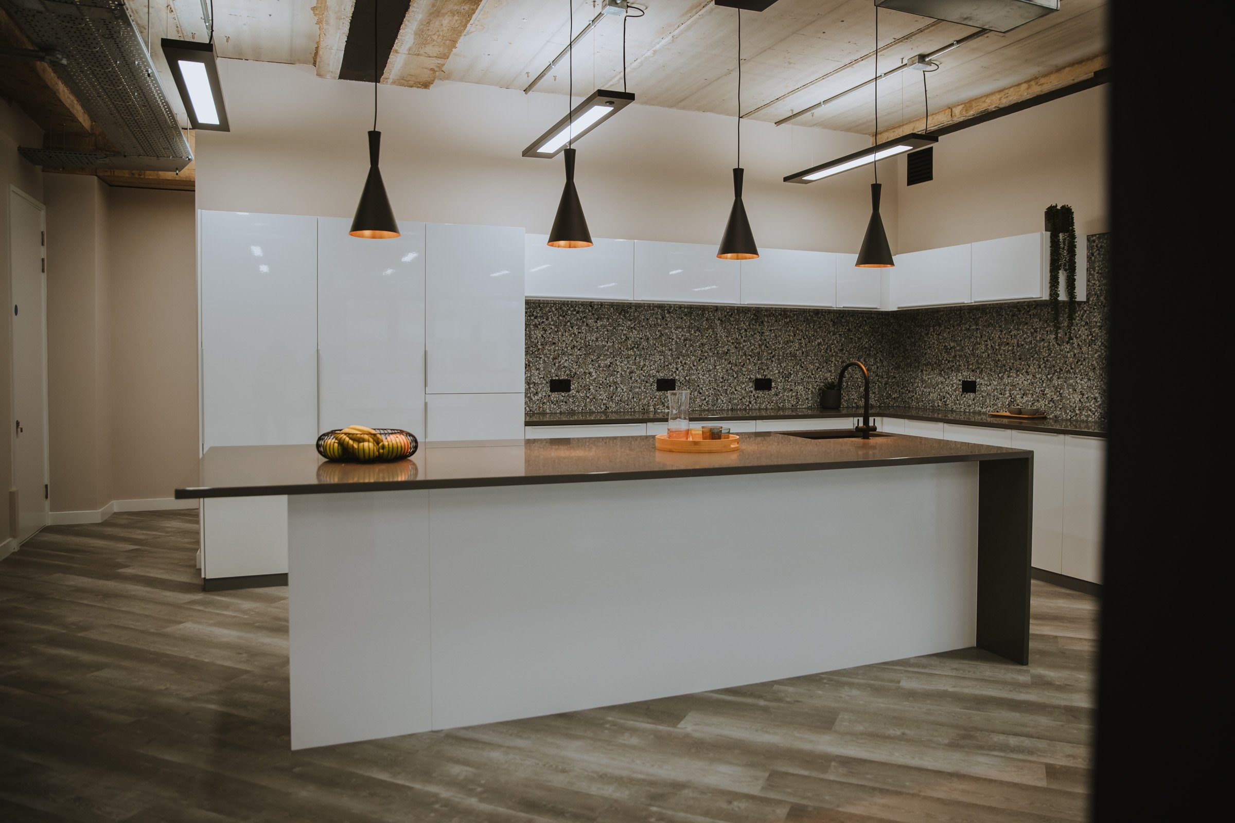 frame-and-form-london-Churchill House_office-fitout-20.jpg
