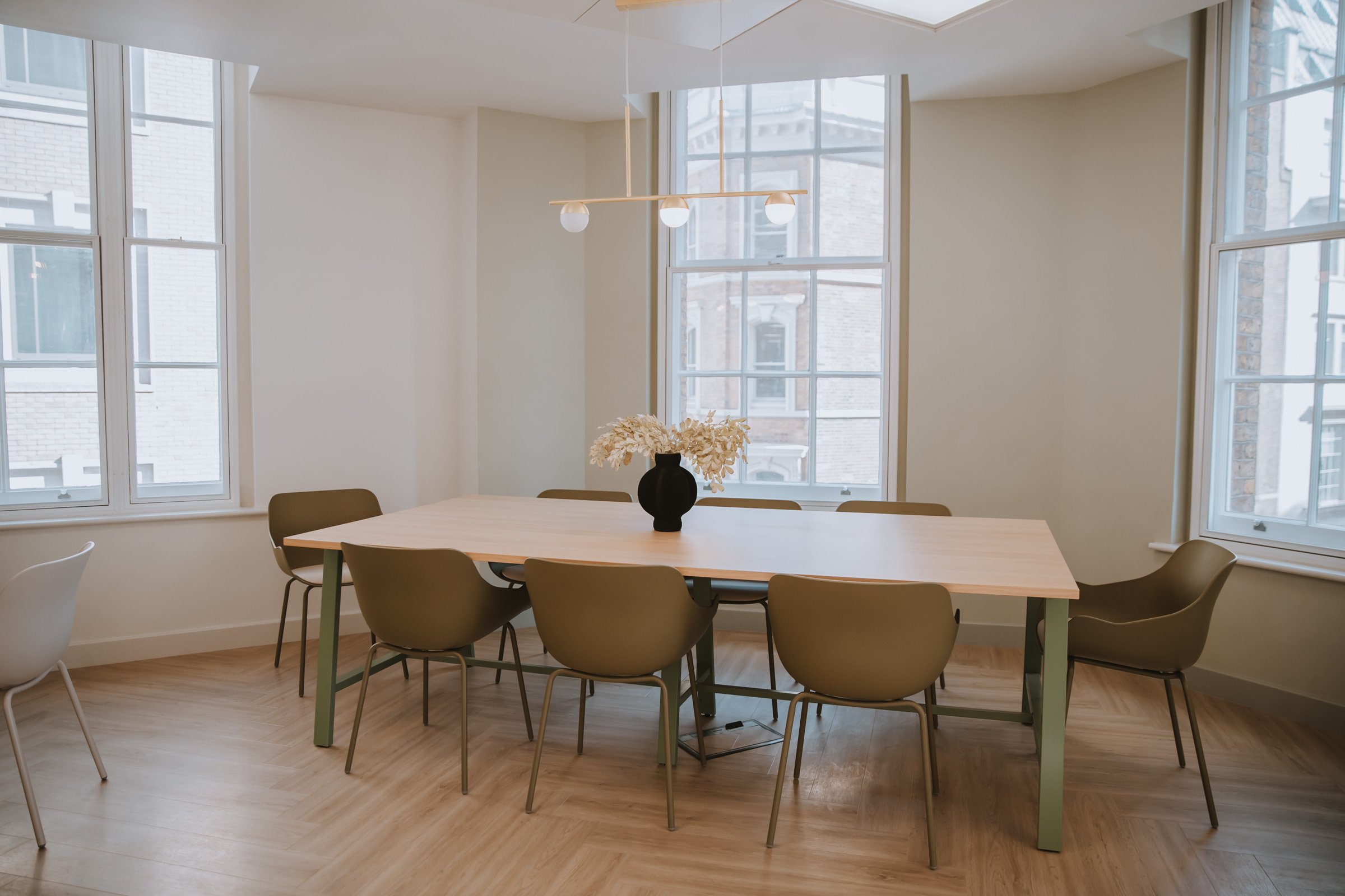 frame-and-form-london-College Hill_office-fitout-15.jpg